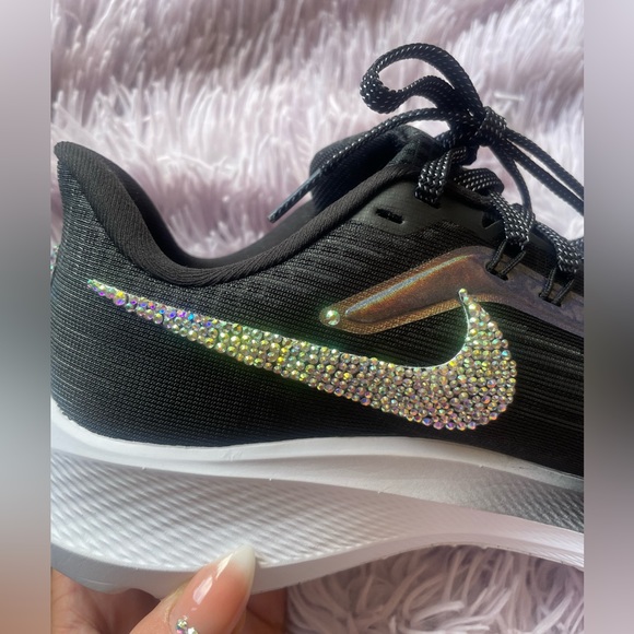 Custom Nikes - Picture 16 of 17